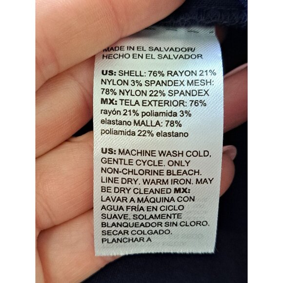 Chico's Women's Size 2.5R 14 Navy Wide-Leg Dress Pants Pull On Pockets Office - Picture 10 of 10